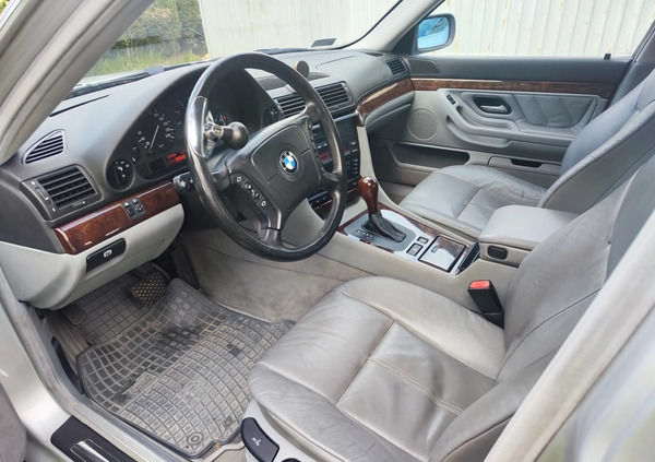 BMW Seria 7 cena 30000 przebieg: 225500, rok produkcji 2000 z Pyrzyce małe 379